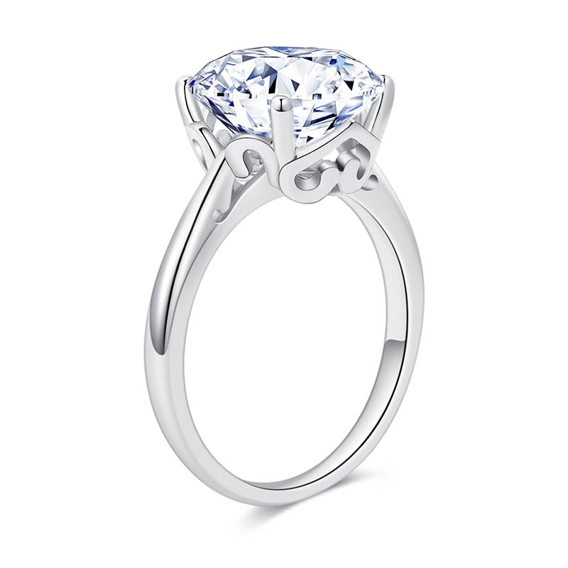 5 CT Oval Cut Cubic Zirconia Solitaire Engagement Ring for Women