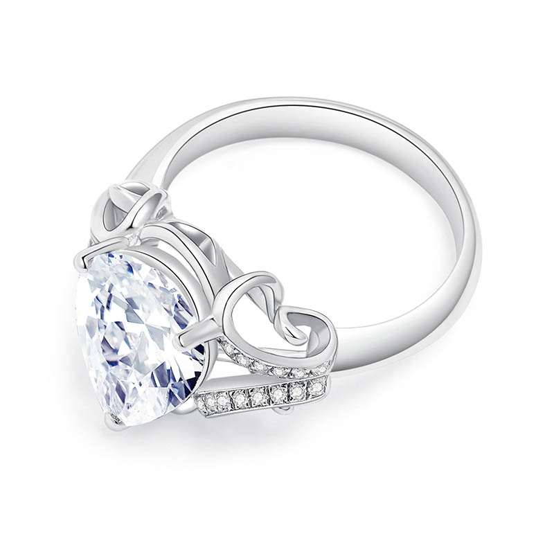 4.5 CT Pear Cut Cubic Zirconia Teardrop Engagement Ring