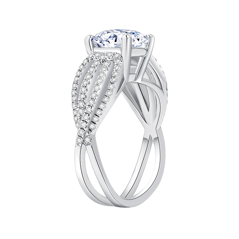 4.2 CT Round Cut Cubic Zirconia Engagement Ring