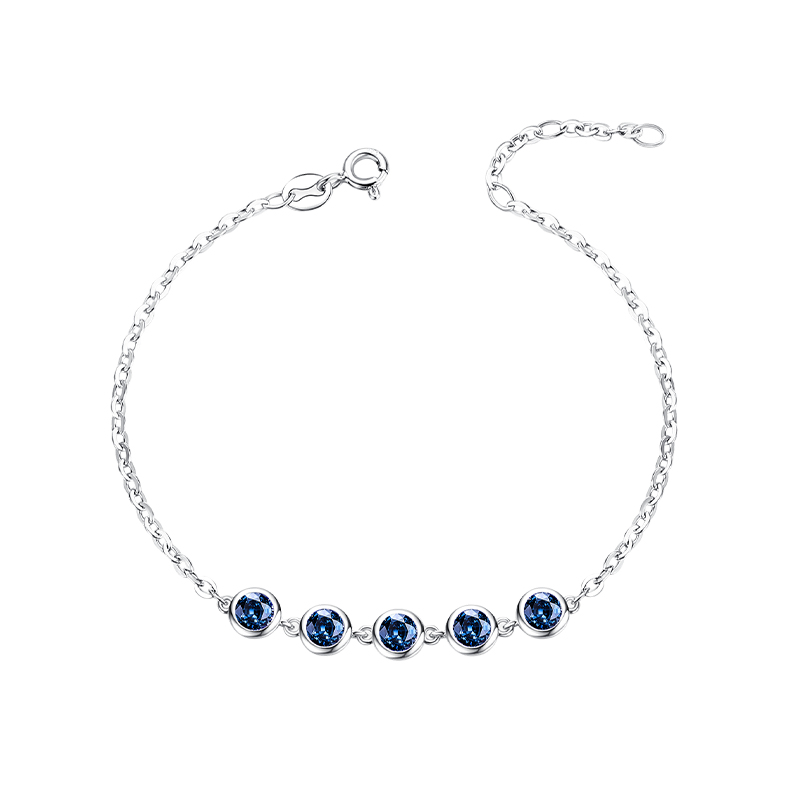 How does the moissanite bracelet embody the dazzling legend of silver jewelry?
